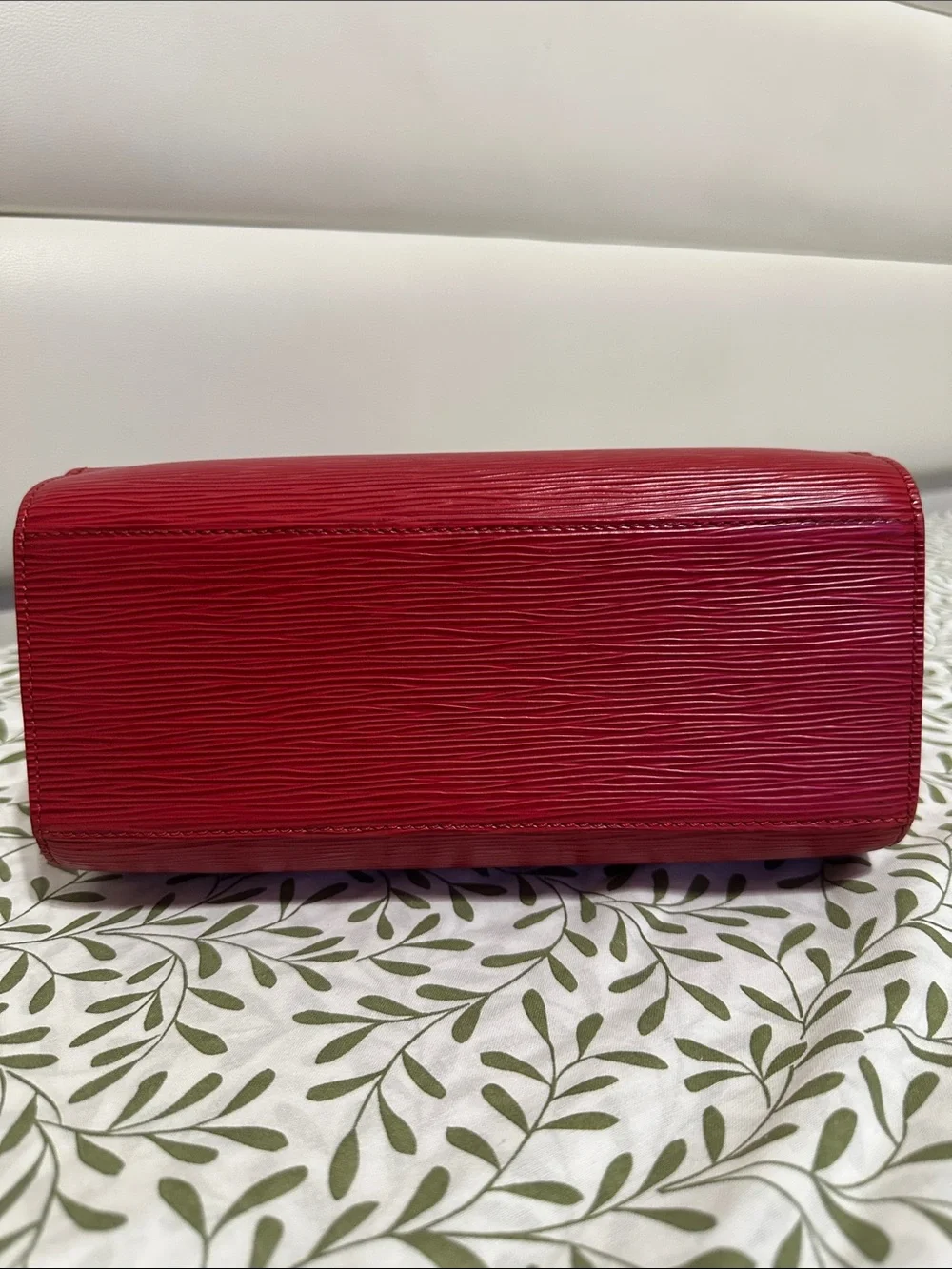 Louis Vuitton Epi Pont Neuf Handbag
